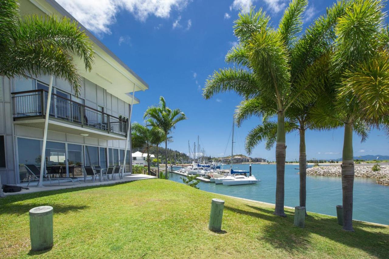 Magnetic Docks Townhouse 1 Apartment Nelly Bay Exterior photo